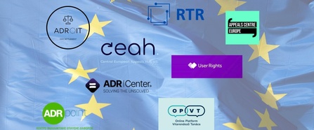 Logos der acht Streitbeilegungsstellen vor dem Hintergrund der EU-Flagge