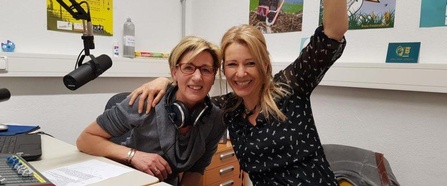 Kathrin Schigl und Christiane Schobesberger im Studio