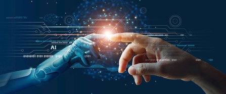 Das Themenbild des Fonds zur Förderung der digitalen Transformation zeigt eine Roboterhand und eine menschliche Hand, deren Zeigefinger sich berühren.