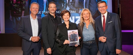 Im Bild: ORF-Landesdirektor Klaus Obereder, Michael Steinocher, Katharina Stemberger, Angelika Niedetzky, Wirtschafts- und Tourismuslandesrat Markus Achleitner.