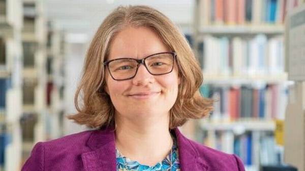 Porträt MMag.a Manuela Grünangerl