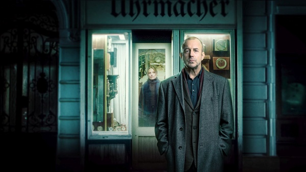 Im Bild: Anne Ratte-Polle (Sara Roth), Heino Ferch (Richard Brock).