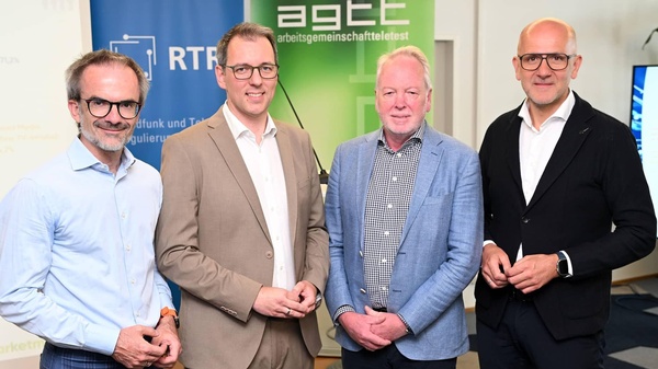 Gruppenbild mit Stefan Schiel, Thomas Gruber, Andreas Kunigk und Wolfgang Struber