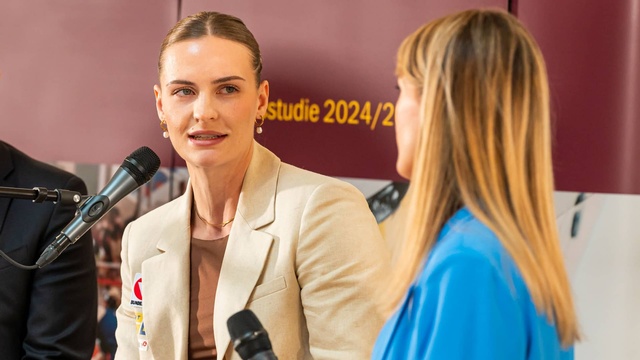 Porträt der österreichischen Speerwerferin Victoria Hudson