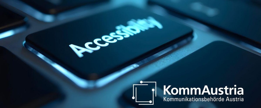 Mehrere Tasten einer Computer-Tastatur. Im Zentrum eine Taste mit der englischen Aufschrift Accessibility